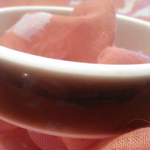 vintage Lucite Bangle bracelet. Ships free - Picture 3 of 3
